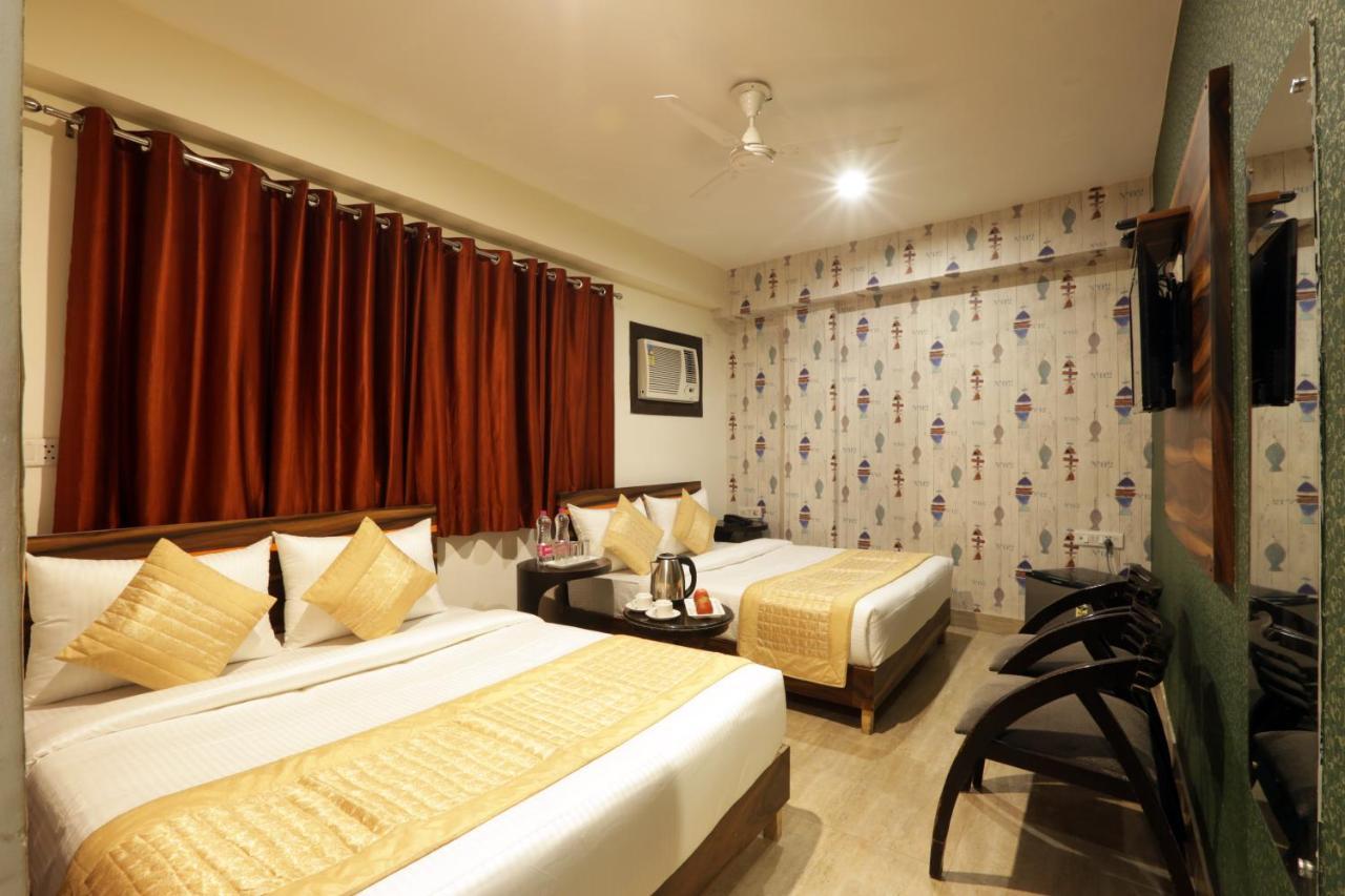 Hotel Classic Plaza At Delhi Airport Új-Delhi Kültér fotó