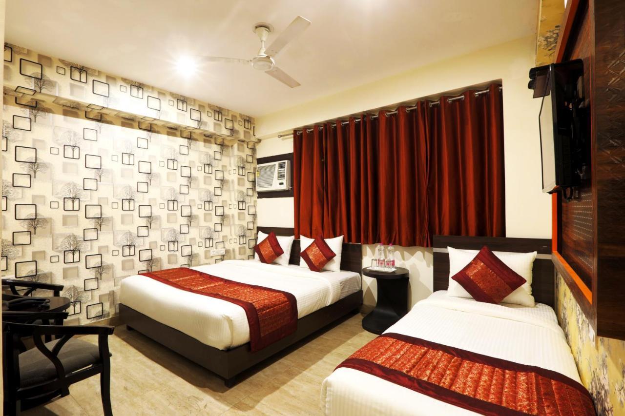 Hotel Classic Plaza At Delhi Airport Új-Delhi Kültér fotó