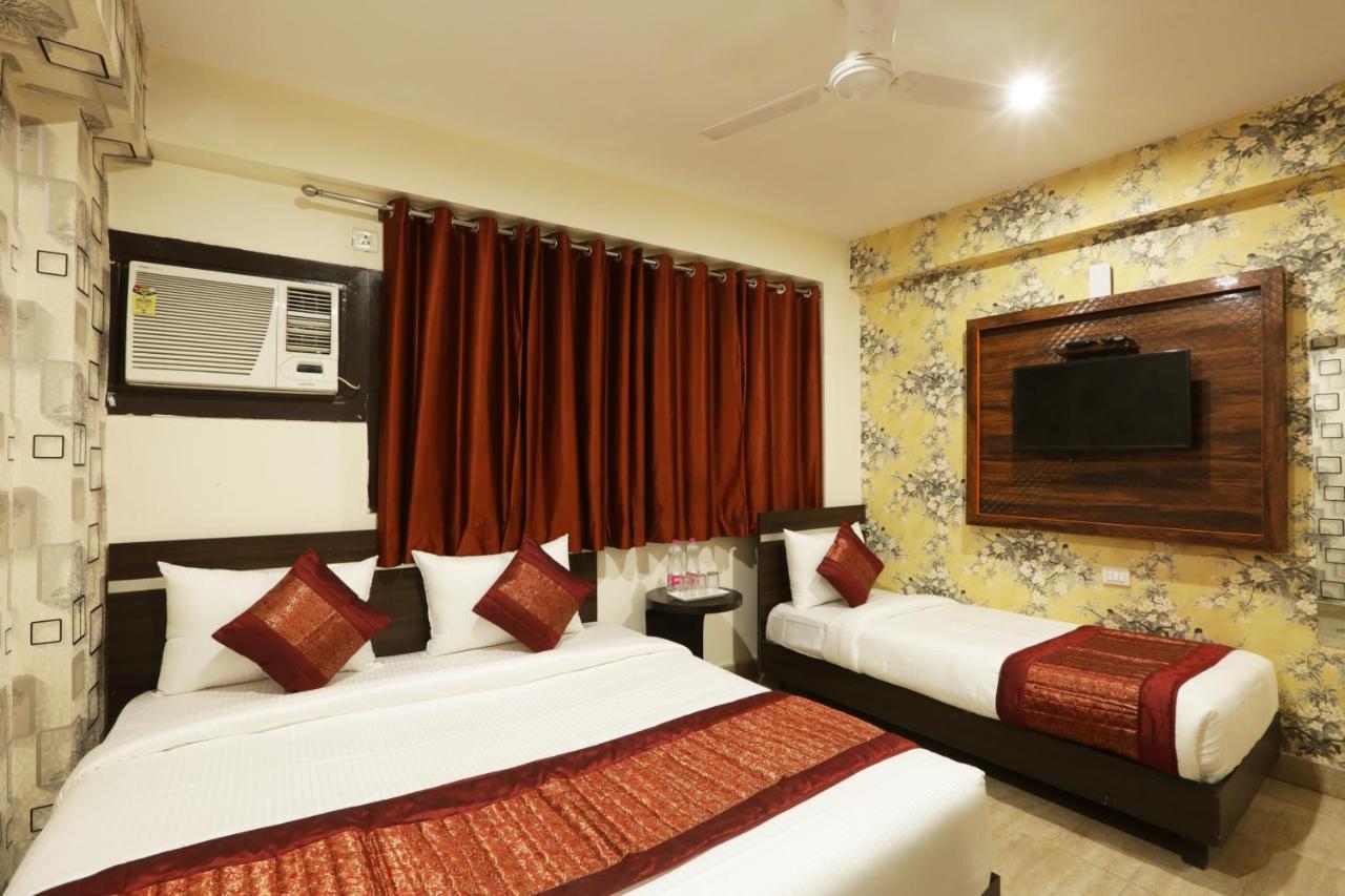 Hotel Classic Plaza At Delhi Airport Új-Delhi Kültér fotó